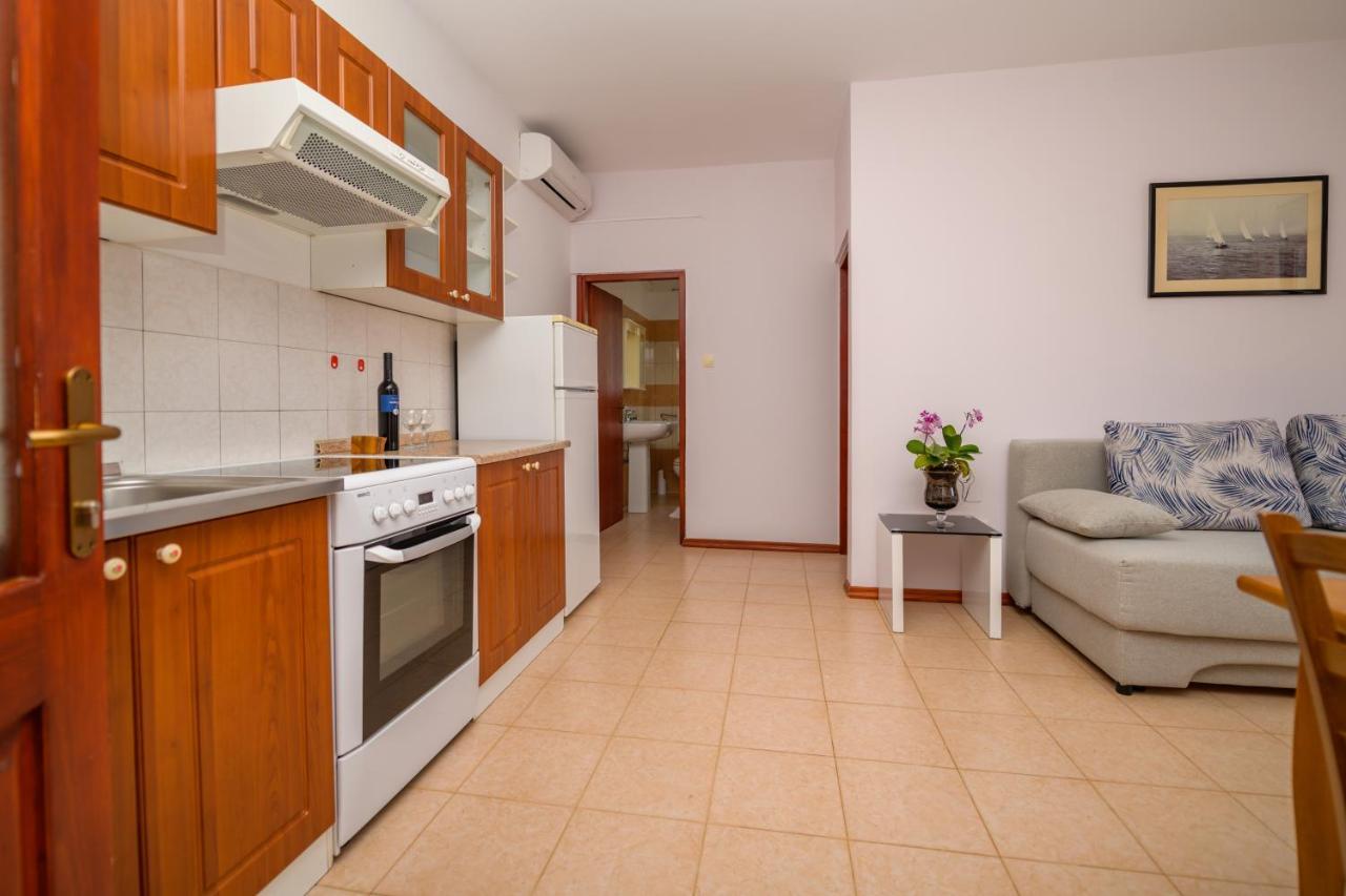 Apartments Marina Veskovic Nerezine Exterior foto